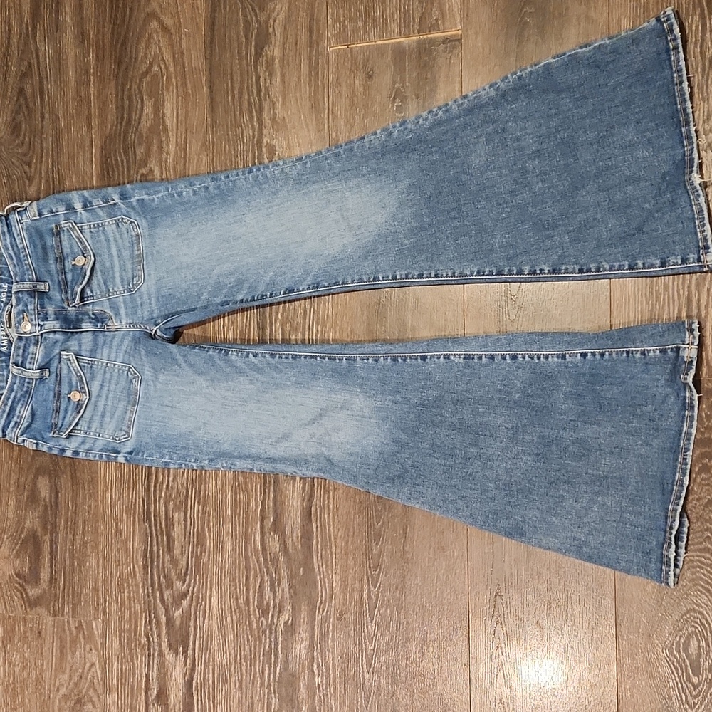 ❤️ AMERICAN EAGLE HIGH RISE  FESTIVAL FLARE JEANS, 8 (29) - Picture 2 of 9